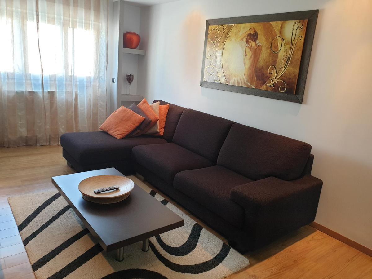 Modern Apartament Фегераш Екстер'єр фото